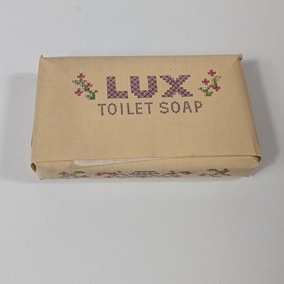 Vintage Lux Toilet Soap Bar Screen Stars Own Beauty Soap - Picture 1 of 7
